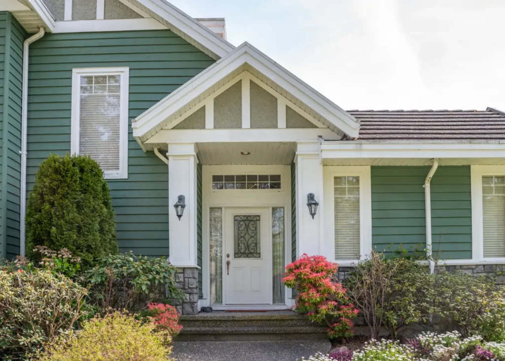 Exterior Painting & Siding in Edmonton